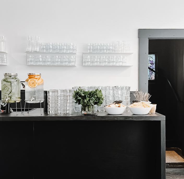House of Meaning Bar met catering